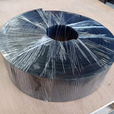 Duro 60 Shore A Black Rubber Sheet Skirt Belt Conveyor Untuk Semen Pertambangan Batubara