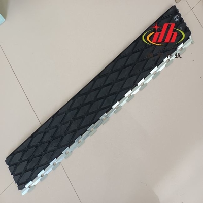 Slide penggantian karet pulley lag Pengelasan lapisan lag untuk pulley conveyor